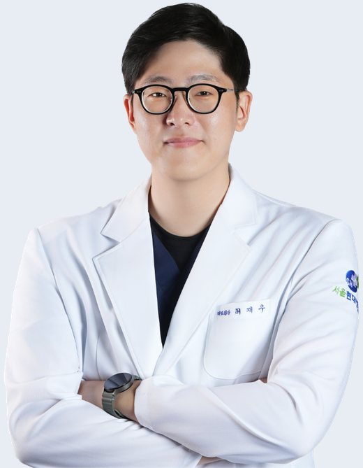 대표원장 / 성형외과 · 수부외과 허재우